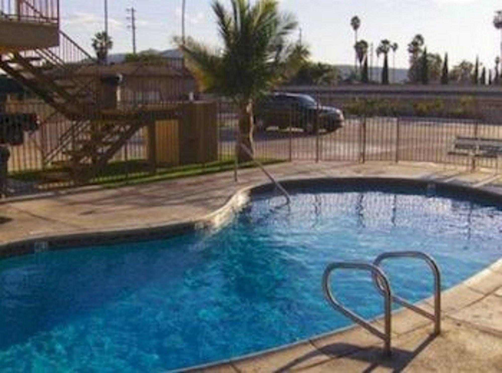 Sands Motel Riverside Luaran gambar