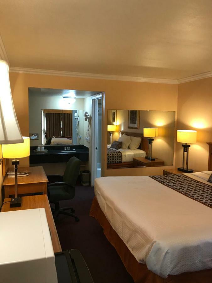 Sands Motel Riverside Luaran gambar